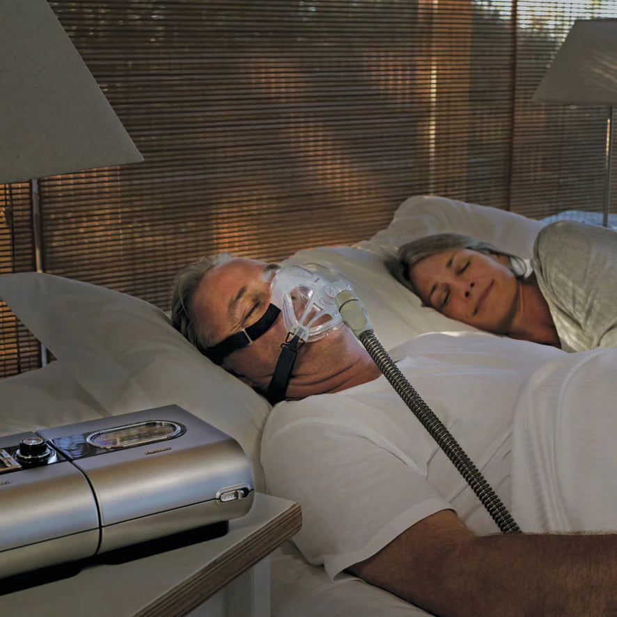 Masque CPAP facial complet ResMed Quattro FX - Système complet