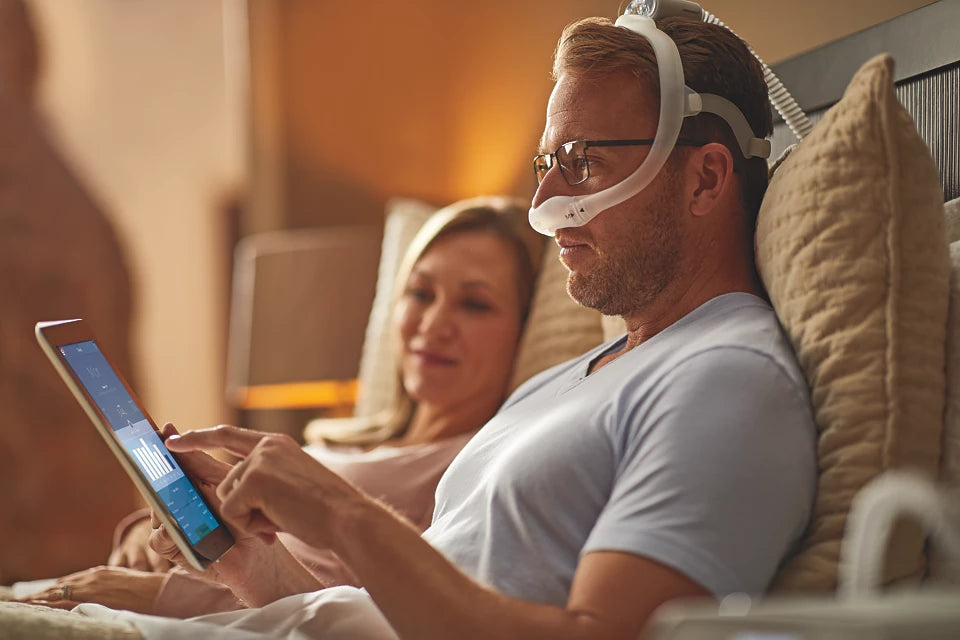 Respironics DreamWear Under the Nose Nasal CPAP Mask - Starter Kit